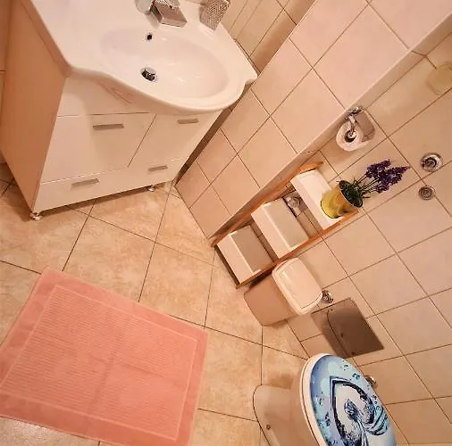 Karamarko Apartamento Malinska