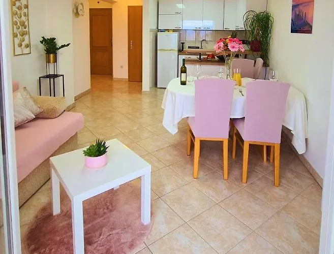 Karamarko Apartamento Malinska